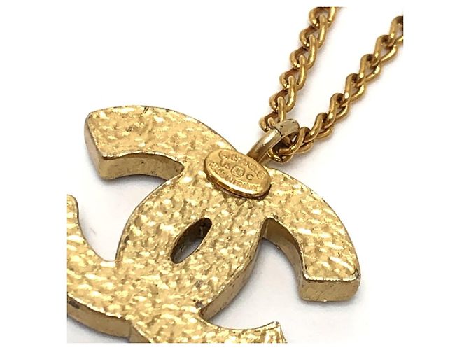 Collana con pendente Chanel 03C Coco Mark con strass D'oro - vista 4
