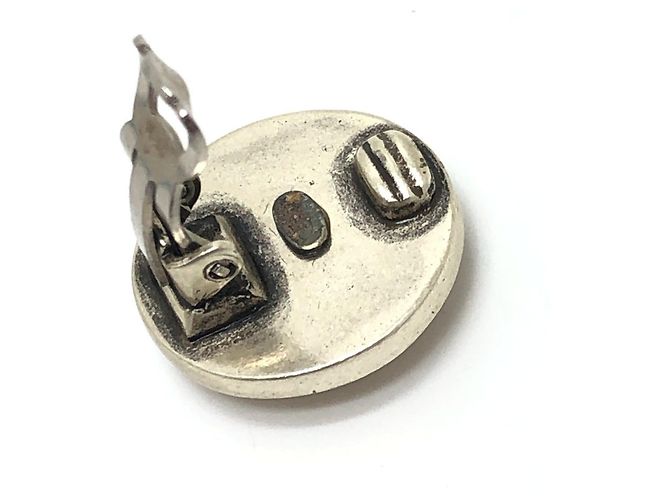Pendientes de clip CHANEL Coco Mark Circle Button Plata Blanco - vista 4
