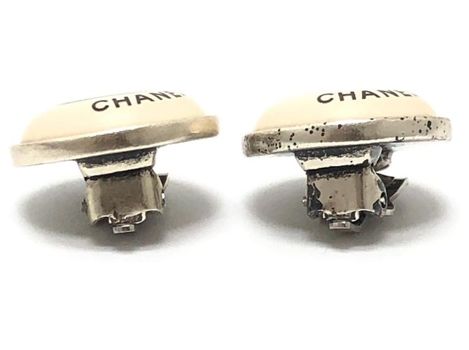 Pendientes de clip CHANEL Coco Mark Circle Button Plata Blanco - vista 8