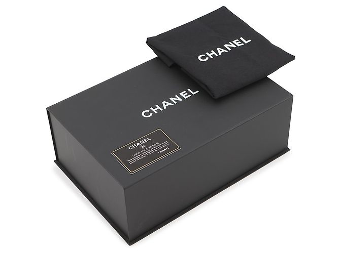 Camera Borsa a tracolla in pelle avorio Chanel Crudo - vista 17