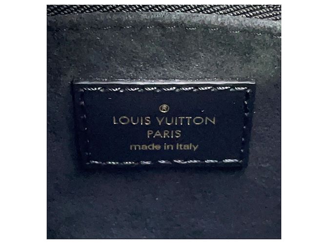 Borsa Louis Vuitton Monogram Empreinte OnTheGo PM Nero Monogramma - vista 15