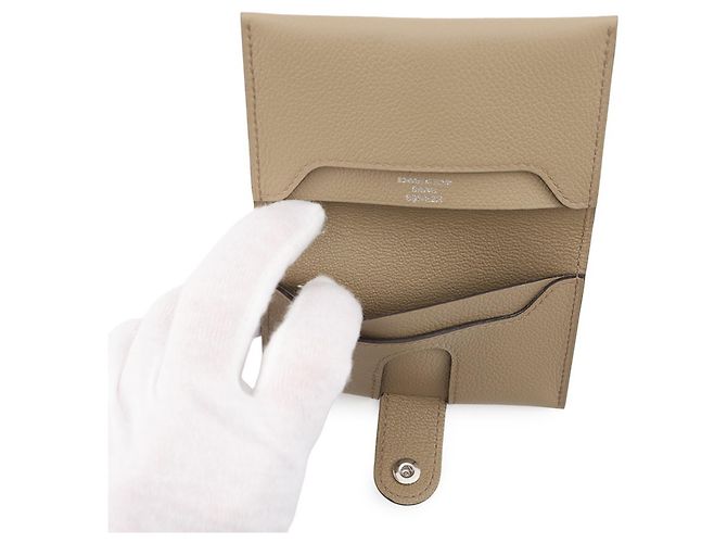 Hermès Tarjetero Hermes en Alezan y Beige Castaño - vista 6