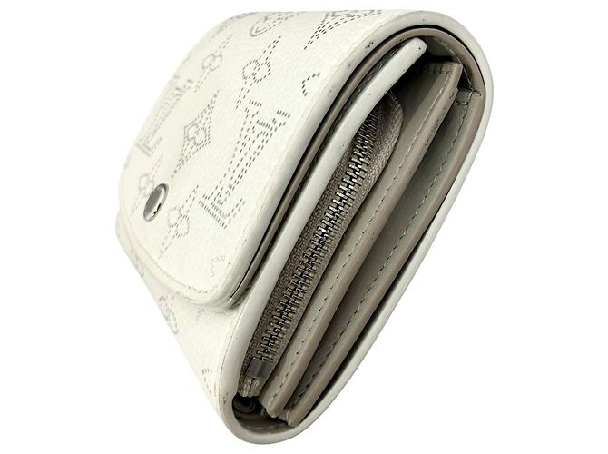 Portafoglio Louis Vuitton Portefeuille Iris Compact Bi-fold Bianco - vista 9