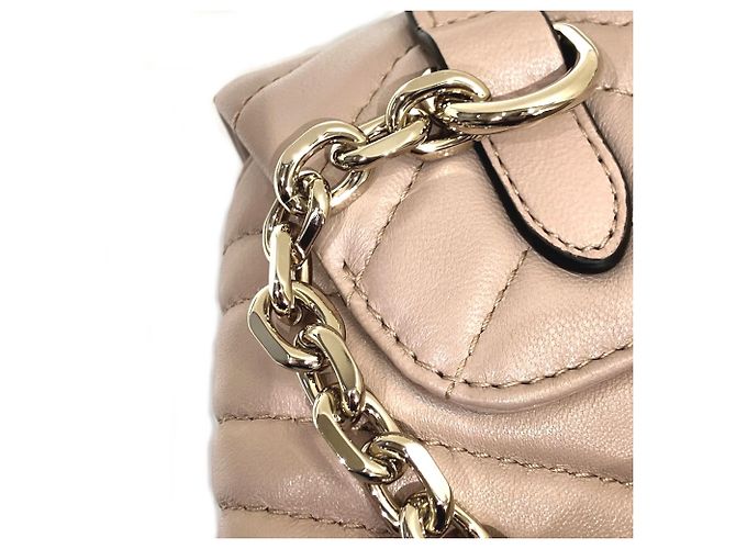 Gucci GG Marmont Lederrucksack Beige - Ansicht 8