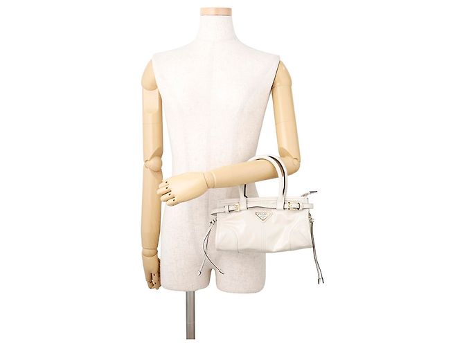 Prada Bonnie Mini Leder Dreieck Handtasche Weiß - Ansicht 5