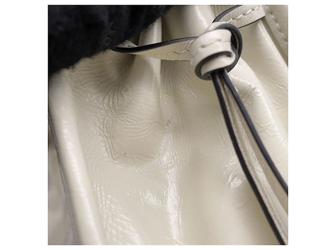 Prada Bonnie Mini Leder Dreieck Handtasche Weiß - Ansicht 7
