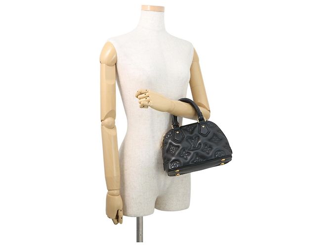 Borsa Alma Soft BB Bubble Gram Louis Vuitton Nero Monogramma - vista 5
