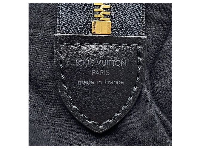 Borsa Triangle Epi Louis Vuitton Nero - vista 13
