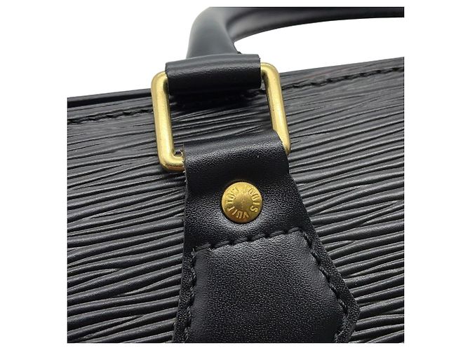 Borsa Triangle Epi Louis Vuitton Nero - vista 6