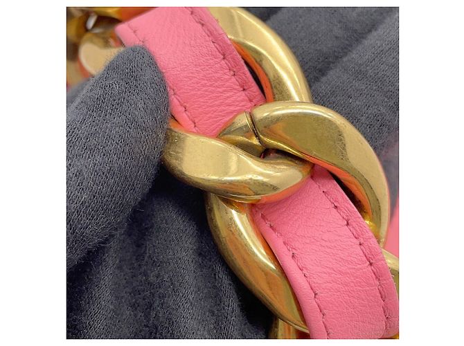 Borsa a tracolla Chanel Matelassé in pelle rosa - vista 6