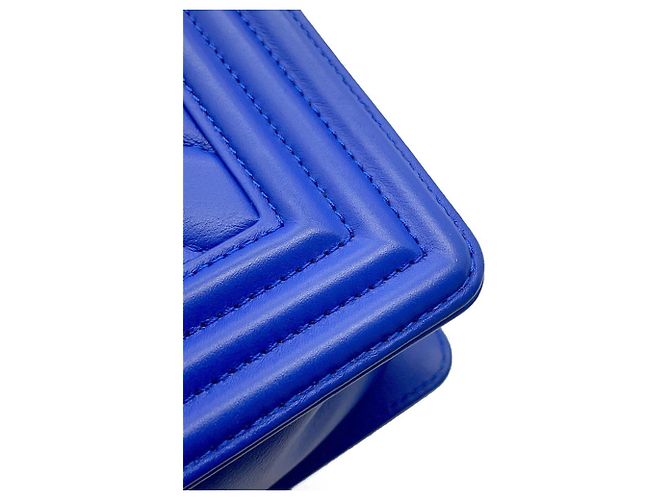 Borsa a tracolla Chanel Boy Small Matelassé Blu - vista 15