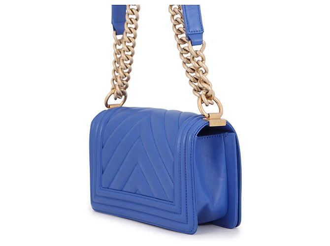 Borsa a tracolla Chanel Boy Small Matelassé Blu - vista 2