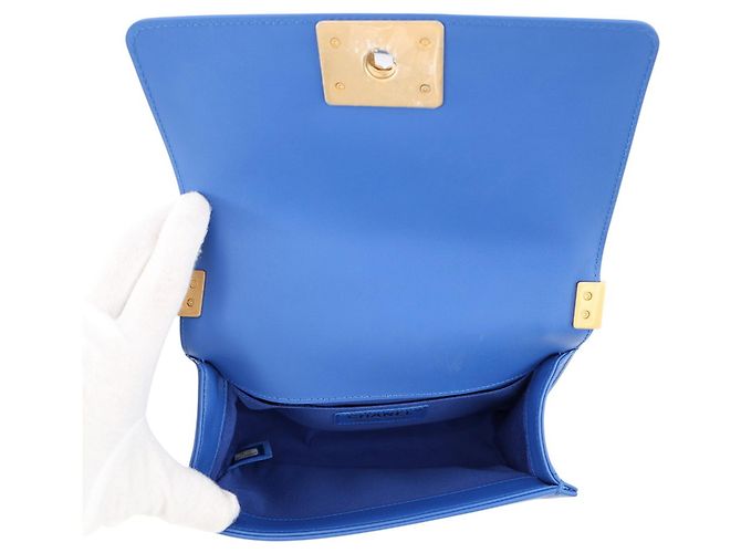 Borsa a tracolla Chanel Boy Small Matelassé Blu - vista 6