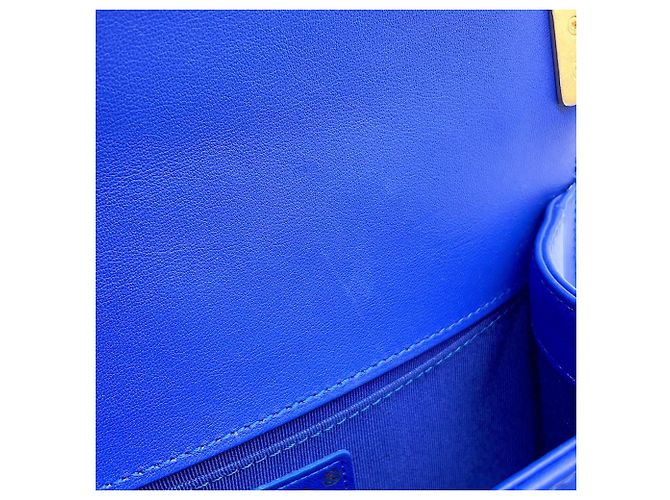 Borsa a tracolla Chanel Boy Small Matelassé Blu - vista 8