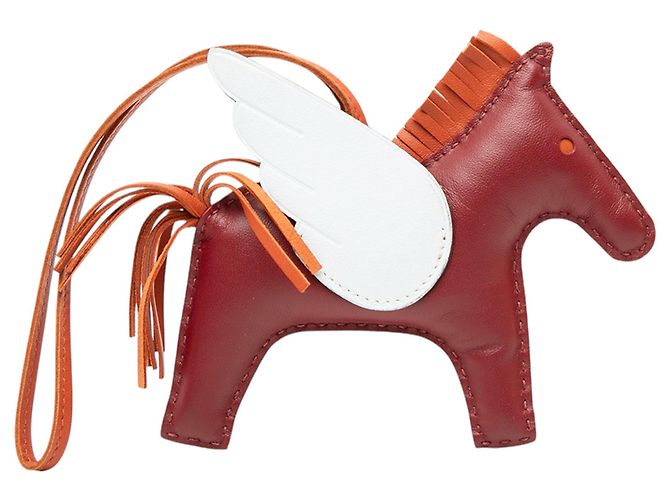 Charm para bolso Rodeo Pegase PM en piel de cordero Milo roja y Swift Grigri Hermès Burdeos - vista 2