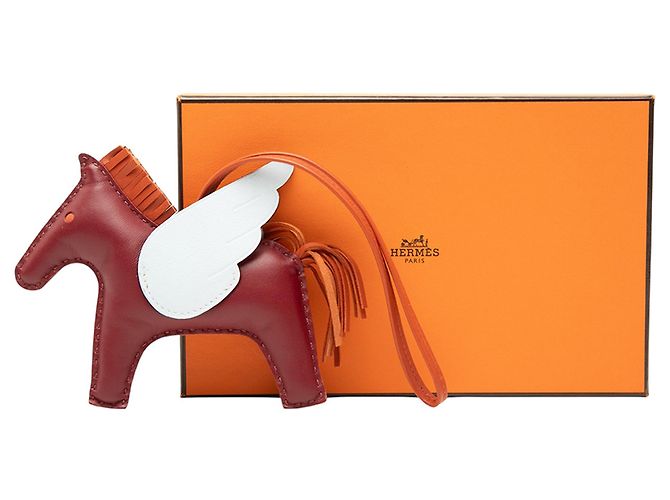 Charm para bolso Rodeo Pegase PM en piel de cordero Milo roja y Swift Grigri Hermès Burdeos - vista 5