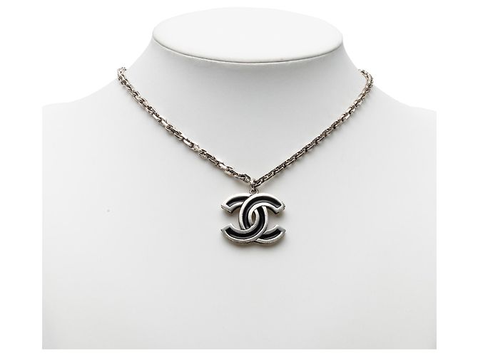 Collana con pendente Chanel Silver CC in ottone e smalto - vista 6