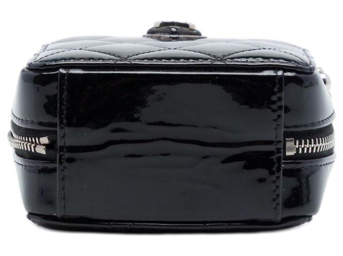 Chanel Black CC Steppleder Lack Diamant Harz Clutch mit Kette Schwarz - Ansicht 3