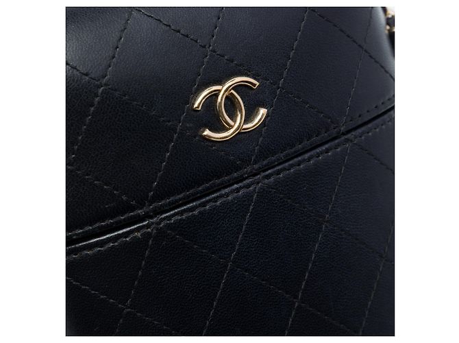 Chanel Black CC gestepptes Lammleder mit Kette Handyhalter Schwarz - Ansicht 5
