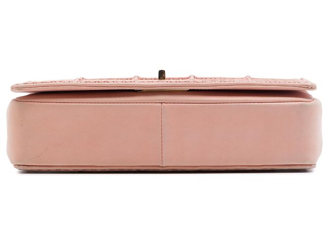 Chanel Pink Chocolate Bar Lambskin Reissue 2.55 Flap Rosa - vista 3