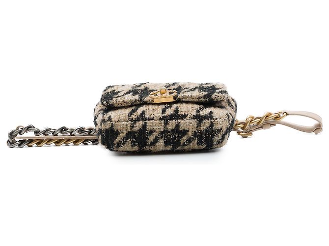 Chanel Beige Houndstooth Tweed 19 Belt Bag - view 3