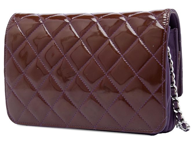 Wallet On Chain Cartera con cadena Chanel Red CC acolchada en charol Brilliant Roja Burdeos - vista 2