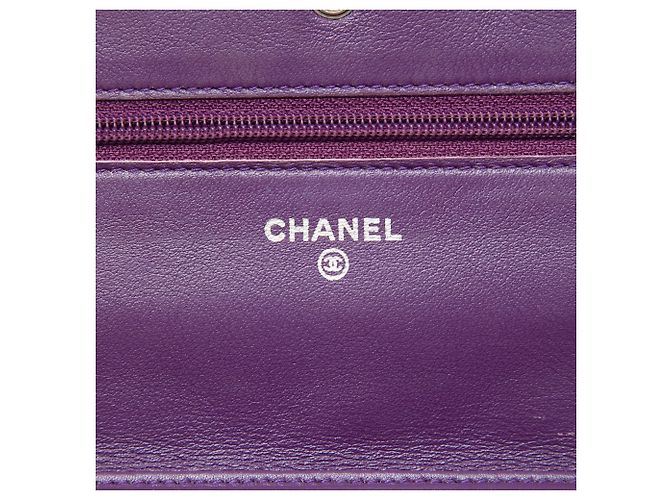 Wallet On Chain Cartera con cadena Chanel Red CC acolchada en charol Brilliant Roja Burdeos - vista 5