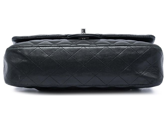 Chanel Black Medium Classic Lambskin Double Flap Nero - vista 3