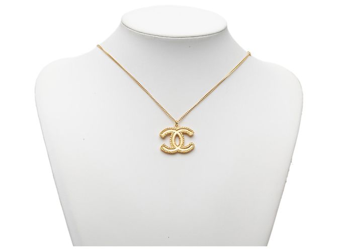 Collana con pendente Chanel Gold CC placcato oro D'oro - vista 5