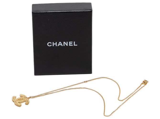 Collana con pendente Chanel Gold CC placcato oro D'oro - vista 6