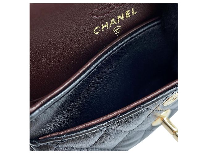 Chanel Handtaschen-Anhänger in Schwarz und Champagnergold Golden - Ansicht 11