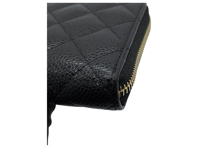 Chanel Handtaschen-Anhänger in Schwarz und Champagnergold Golden - Ansicht 14