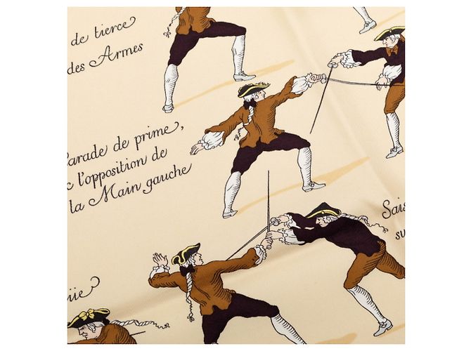 Hermès Foulard Hermes Carre 90 Fencing TRAITE DES ARMES Beige - vista 6
