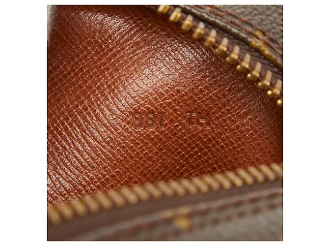 Clutch Louis Vuitton Monogram Compiegne 23 Marrone - vista 10