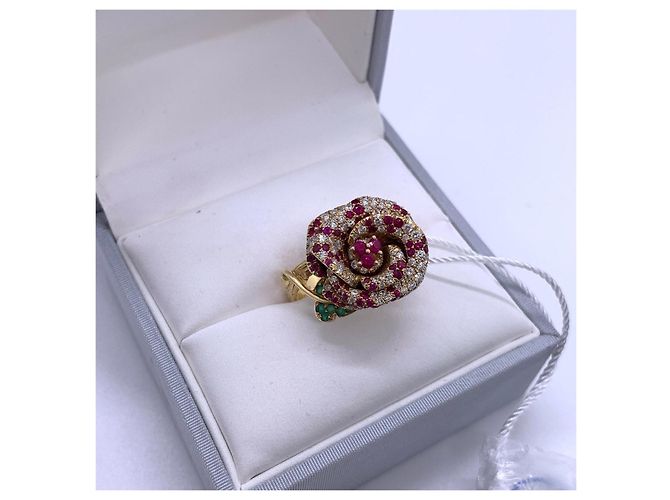 Anello Dior Haute Joaillerie Rose Garden Diamanti e Rubini D'oro - vista 2