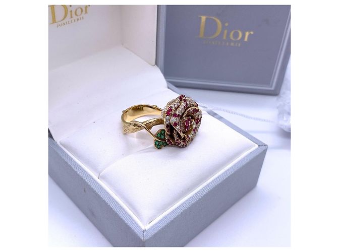 Anello Dior Haute Joaillerie Rose Garden Diamanti e Rubini D'oro - vista 5