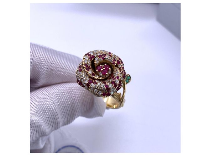 Anello Dior Haute Joaillerie Rose Garden Diamanti e Rubini D'oro - vista 6