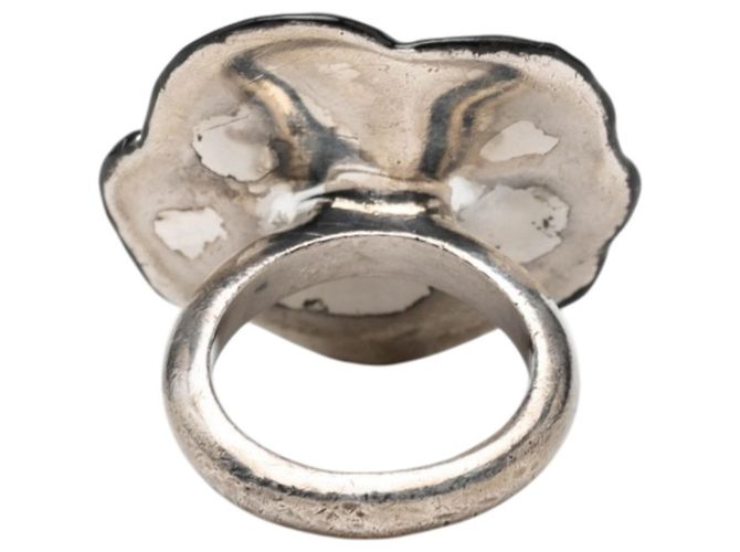 Anello Camellia Chanel Nero e Argento Metallo - vista 4
