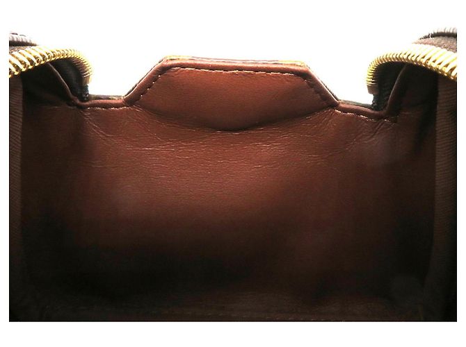 Clutch Louis Vuitton Monogram Dopp Kit Marrone Monogramma - vista 13