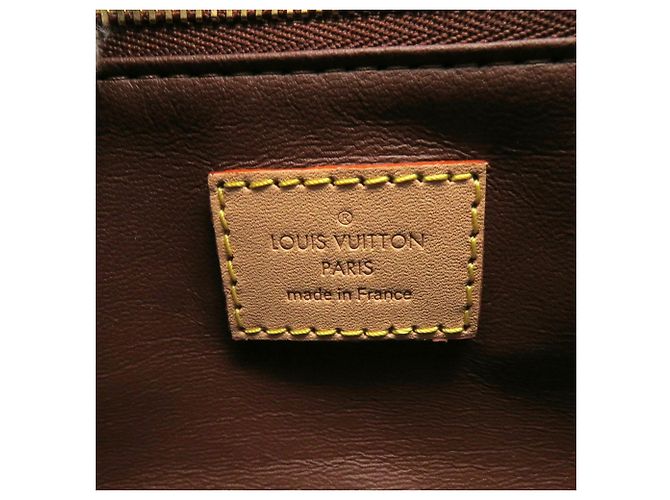 Clutch Louis Vuitton Monogram Dopp Kit Marrone Monogramma - vista 17