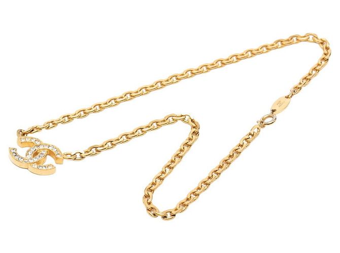 Timeless Collana con pendente Chanel Vintage placcata oro D'oro - vista 3