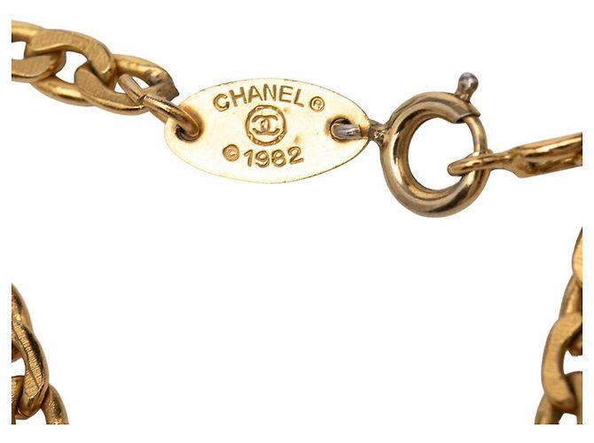 Timeless Collana con pendente Chanel Vintage placcata oro D'oro - vista 5