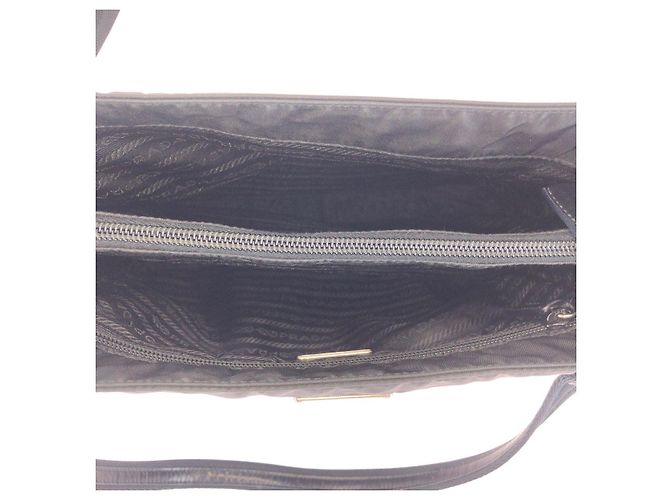 Tote Borsa a tracolla in nylon Tessuto PRADA Nero - vista 9