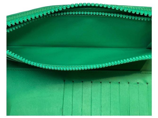 Portafoglio Zippy Vertical Monogram Taurillon Louis Vuitton Verde - vista 6