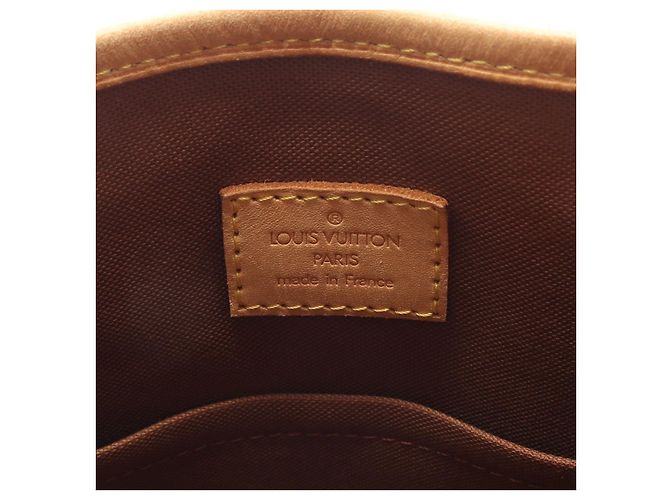 Bolsa Louis Vuitton Batignolles Monogram Leather Marrom - vista 4