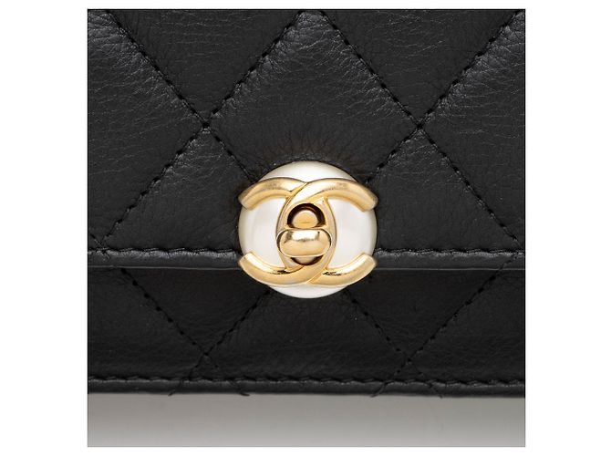 Portafoglio con catena Chanel Lambskin Twist Your Buttons Nero - vista 10