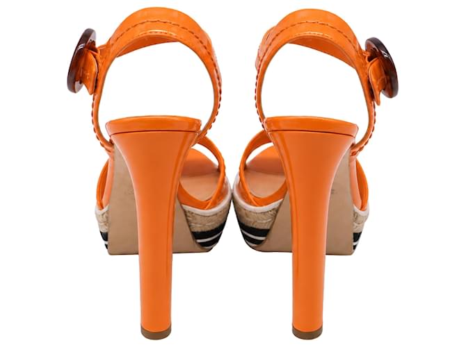Sandali con platform Prada in vernice arancione - vista 5