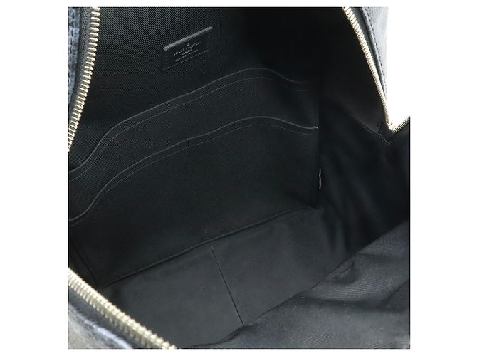 Zaino Louis Vuitton Monogram Pastel Discovery PM Nero Monogramma - vista 8