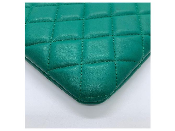 Chanel Gesteppte Lammleder Clutch - Grün - Ansicht 5