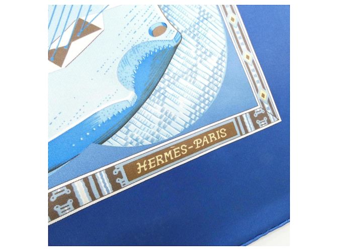 Hermès Hermes AU SON DU TAM Carre Scarf Muffler Blu - vista 2